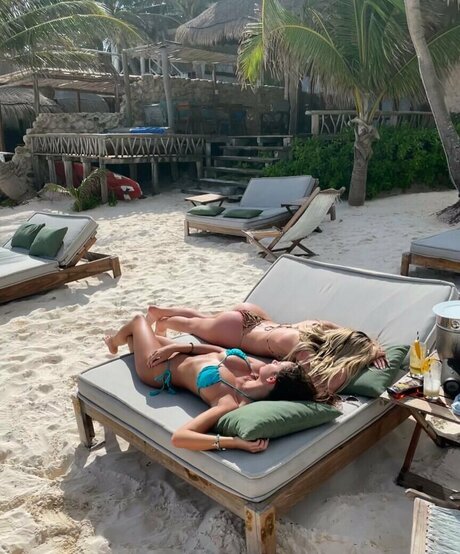 Cjsimon1 pornstar xxx photos