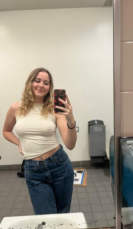 paulinajaded beautiful actress gallery