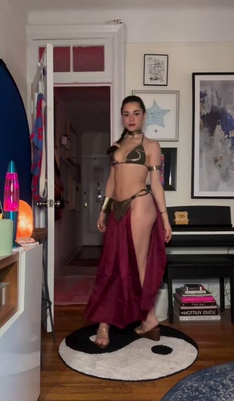 AllyAnnaMaria model nudes archive