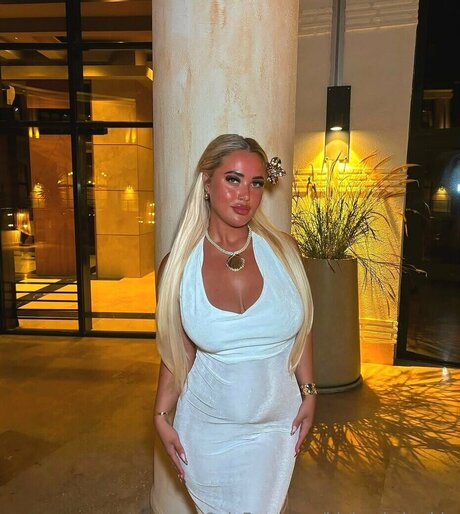 Bigboobzbarbie top star archive