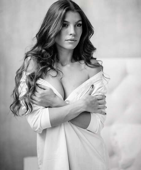 Florina Qosaj hot actress photo