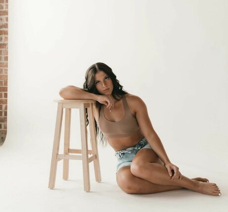 Allison Royalty exclusive pornstar pic