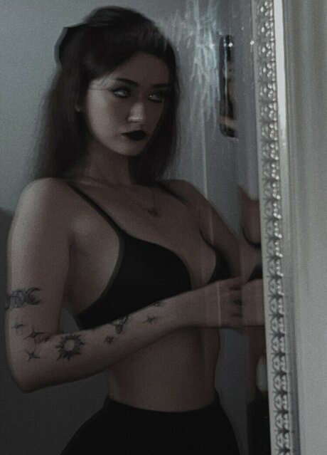 Itsmalic3 nice model pic