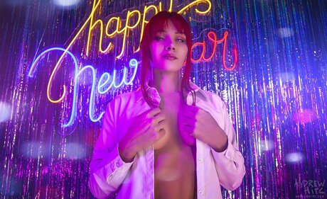 Red Saya xxx model pic