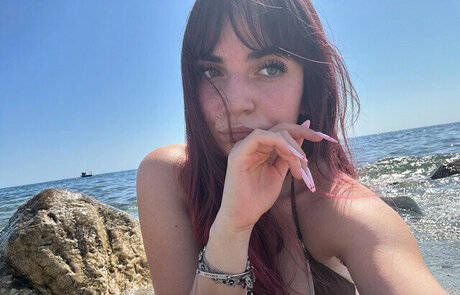 Rebekadervishi model photo