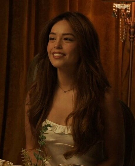 Valkyrae model sexy pic