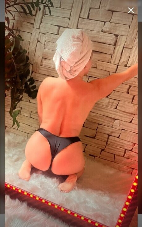 Anita Mil n hd star image