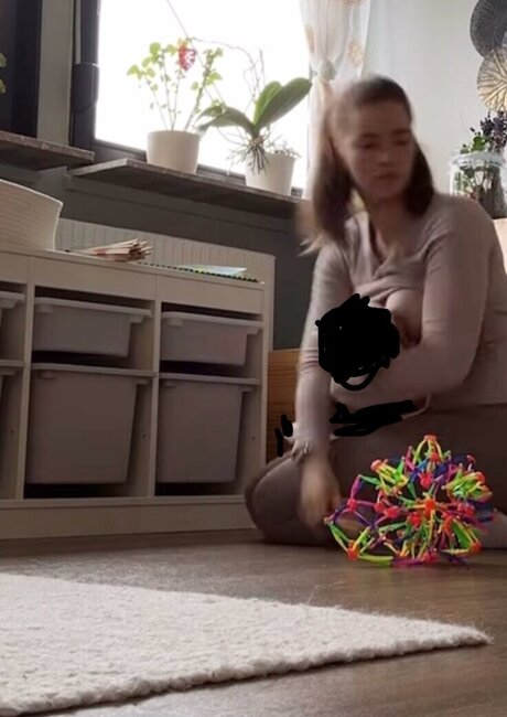 Julia Schulze star nude picture