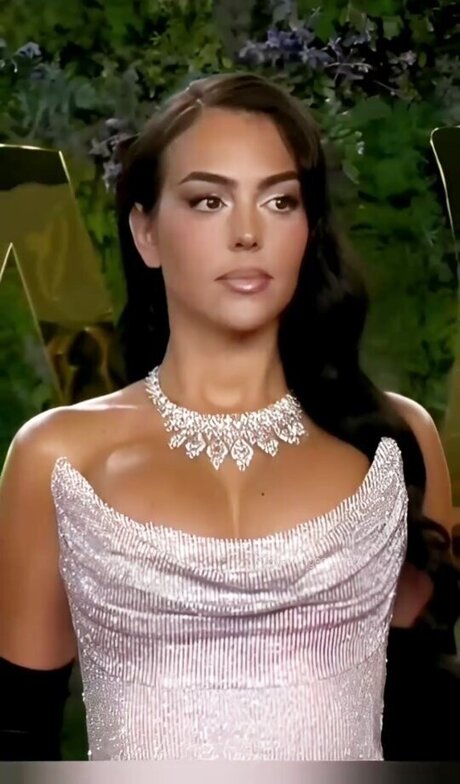 Georgina Rodriguez Hern ndez art model img