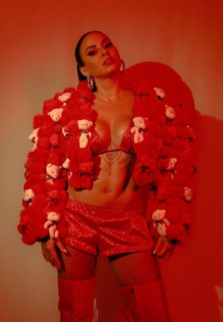 Alinne Rosa nudes model images