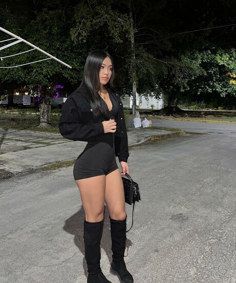 yolllbae adult actress pictures