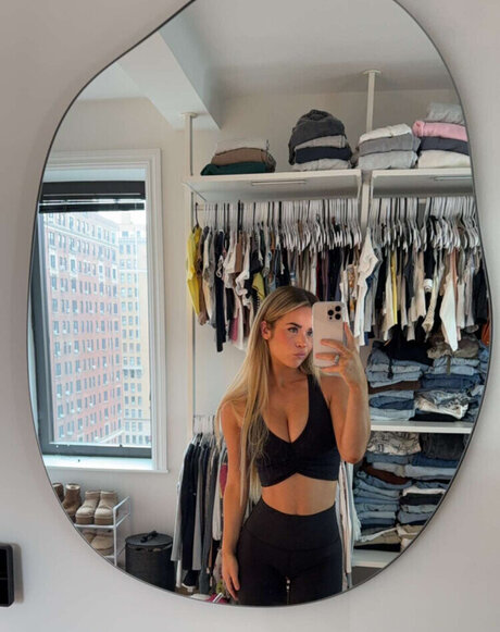 Emily Elizab3th star art images