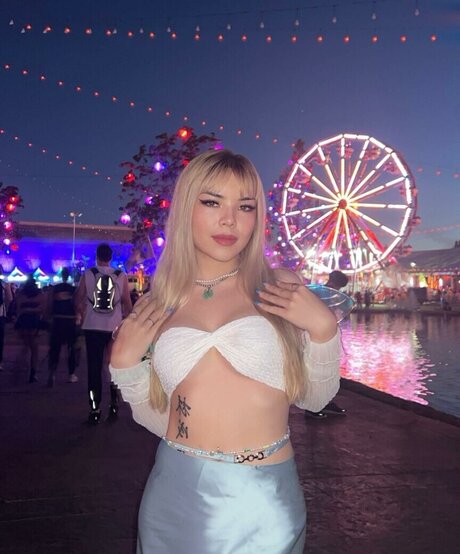 eggtardy sexy actress photo