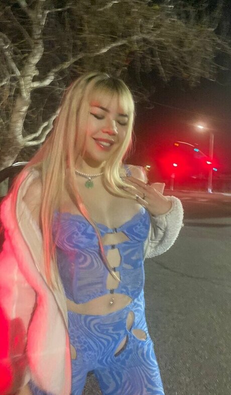 eggtardy model adult img