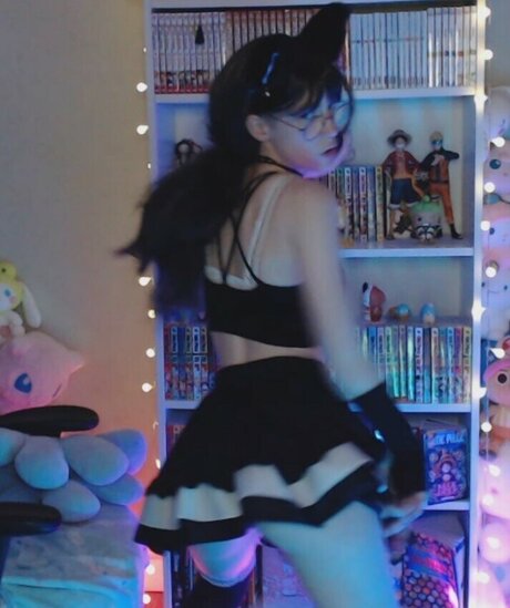 Skymi chan hot model pics