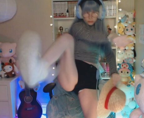 Skymi chan sex model picture