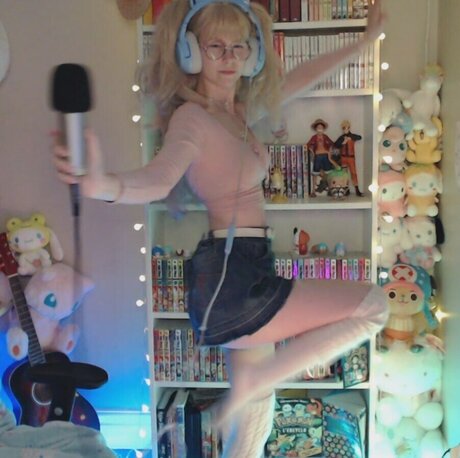 Skymi chan star art pictures