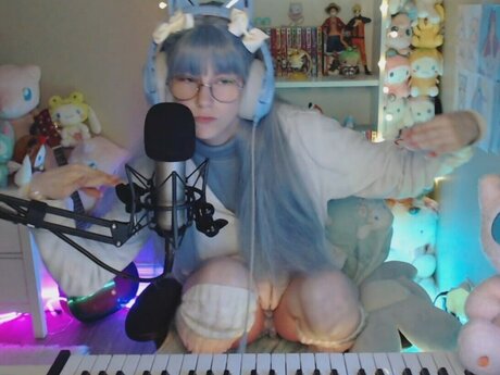 Skymi chan xxx pornstar image