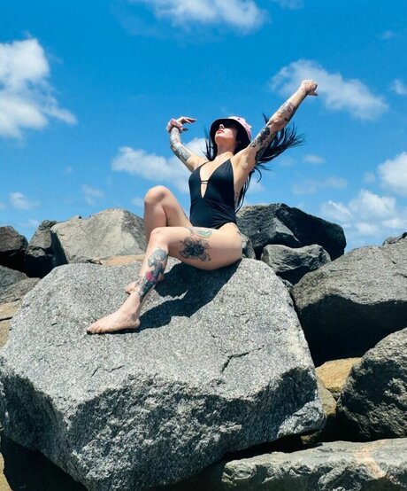 Tabatha Pacer adult model gallery