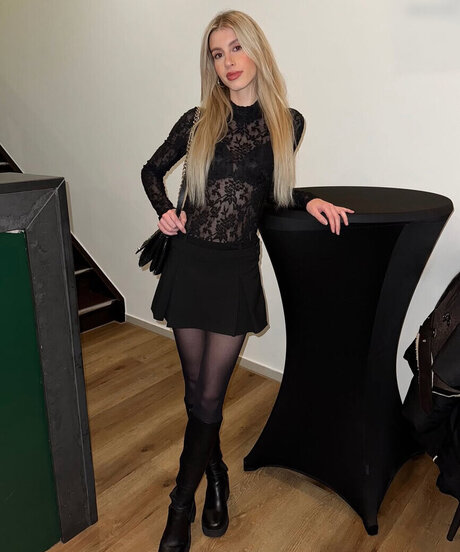 quitelola star sexy picture