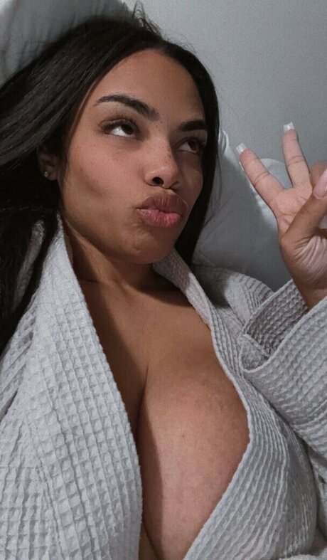 Nu ski hot model image