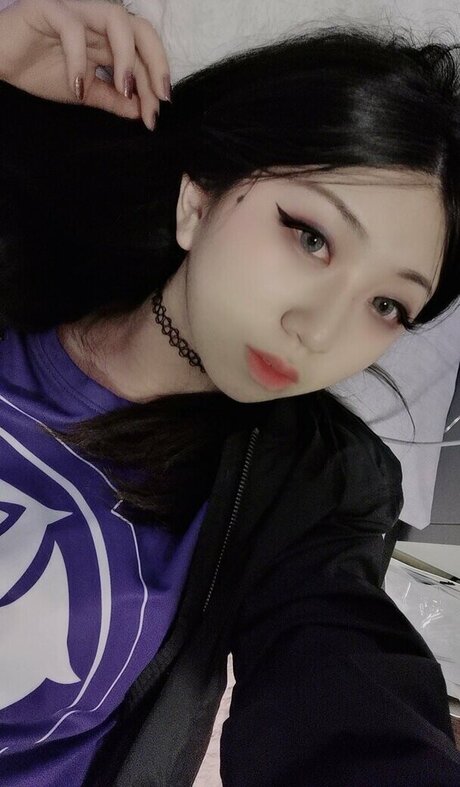 Drowsypotion Uwasaoink model hot photo