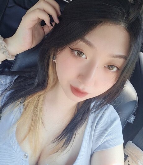 Drowsypotion Uwasaoink adult model pics