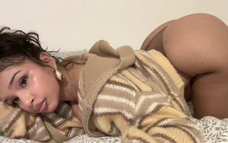 Thumb Alina naked star img