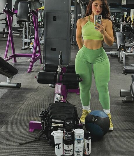 jasmine rguez 777 naked actress picture