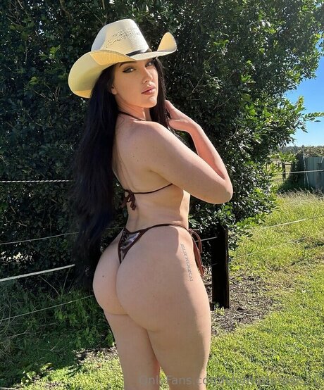 Charlotte Rose model sexy images