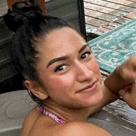 Mikaelachavezt top actress pictures