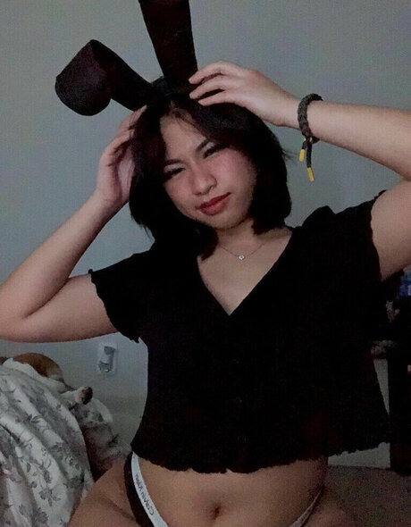 V ctoria7 model pornographic images