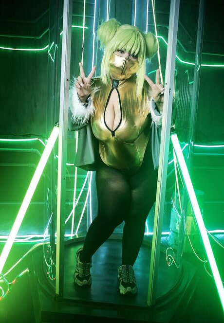 kreyz1e naked model images