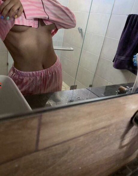 xlightmoon x model nice pic