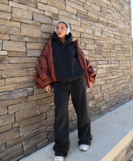 baddiejuu nude pornstar photo