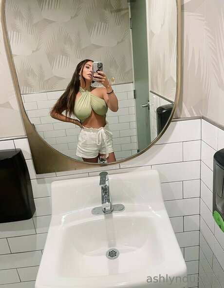 Ashlyn Dupont star perfect img