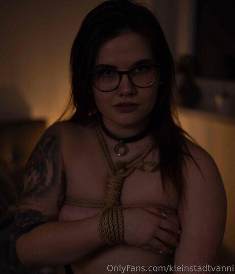 Kleinstadtvanni pornstar top pic