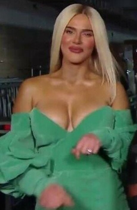 CJ Perry aka Lana star exclusive gallery