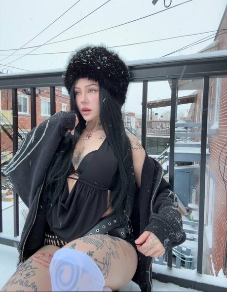 Laurinchhhe model porn pic