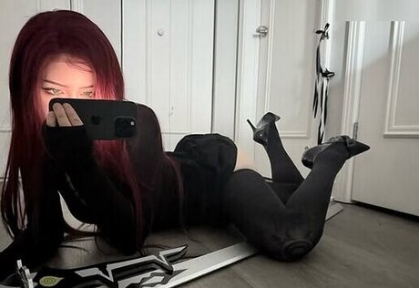 Laurinchhhe model adult pics