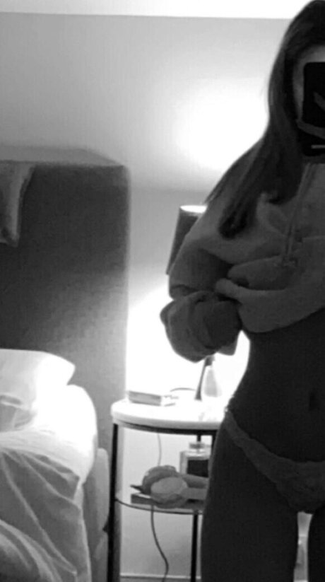 Bellalupascu pretty model pic