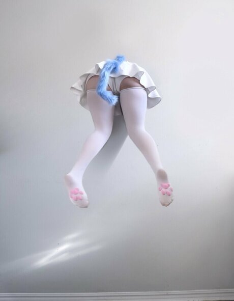 Tsuki Tyann pornstar erotic pictures