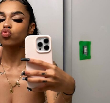 Sad Shordies model exclusive gallery