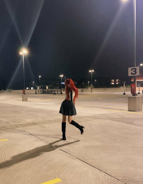 komocos star adult image