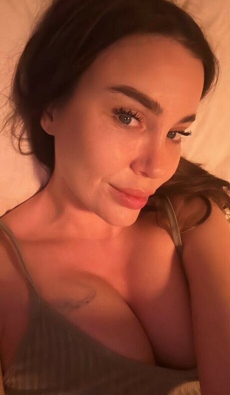 Es1nce pornstar exclusive pics