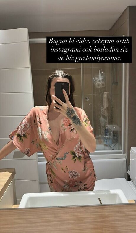 Es1nce free model gallery