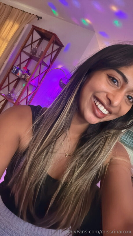 missrinaroxx sex model photo