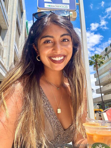 missrinaroxx model nice pictures