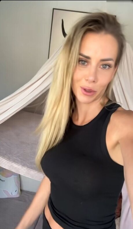 Alina Schulte im Hoff sexy actress image