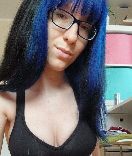 Blue mogli hd model gallery